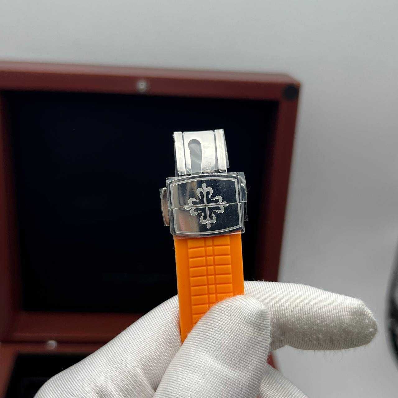 patek philippe aquanaut оранжево