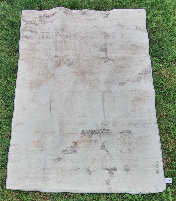 Covoare variate, 2 noi, 1 folosit, 120/80 cm.