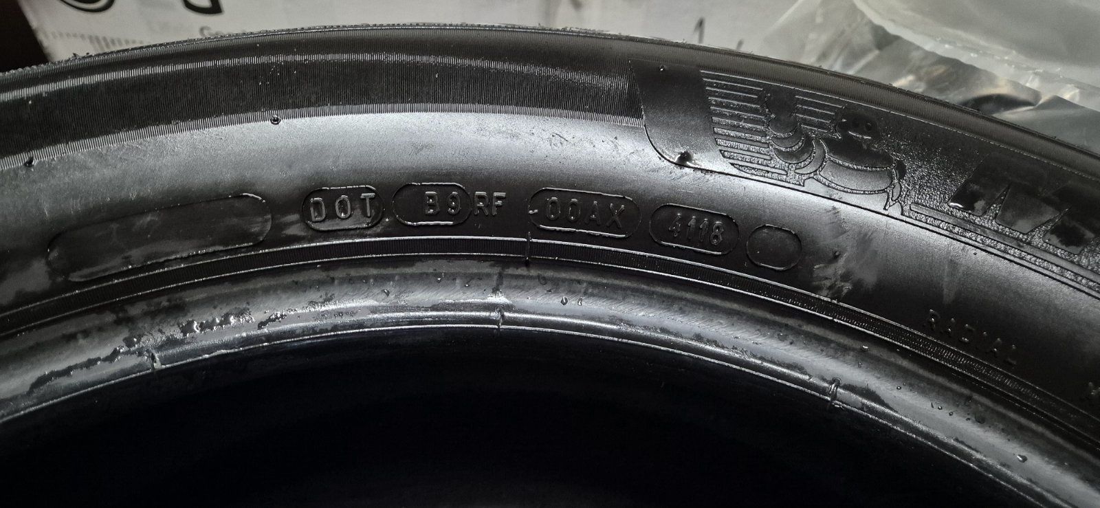Гуми 3 броя мишелин 275.50.20 .Много добро  състояние