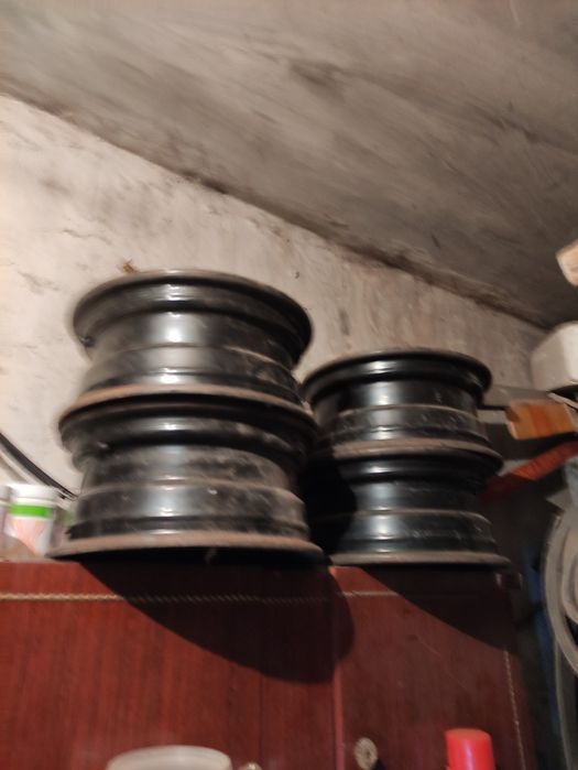 Продам диски на  авто