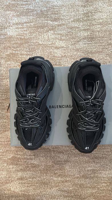 balenciaga track black