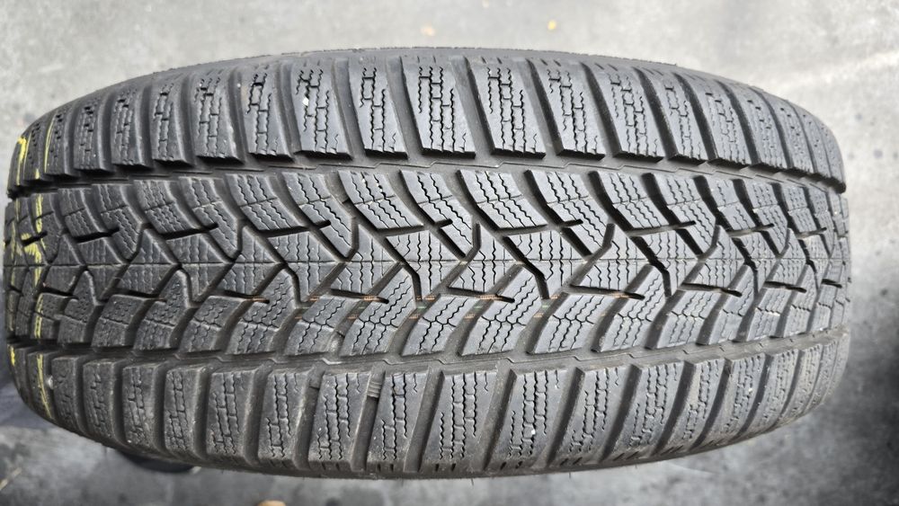 4 jante Mercedes cla 17 cu anvelope iarnă Dunlop 205/55/17