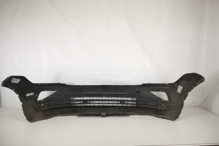 Предна броня Оригинална С Датчици И Предна Пола В Добро Състояние Фолк