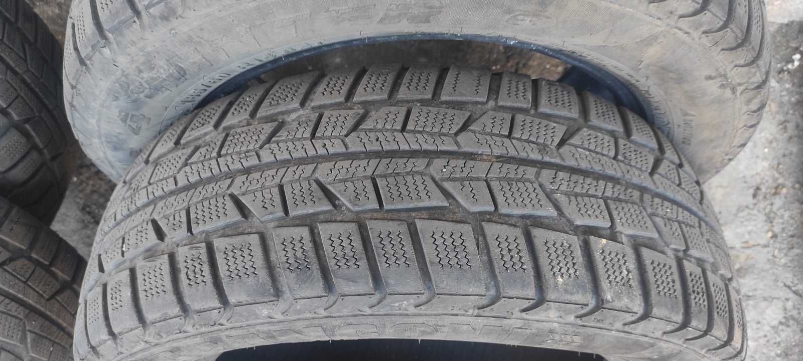 Продавам 4 зимни гуми дот 22  165/60/14! Гумите са китайски!