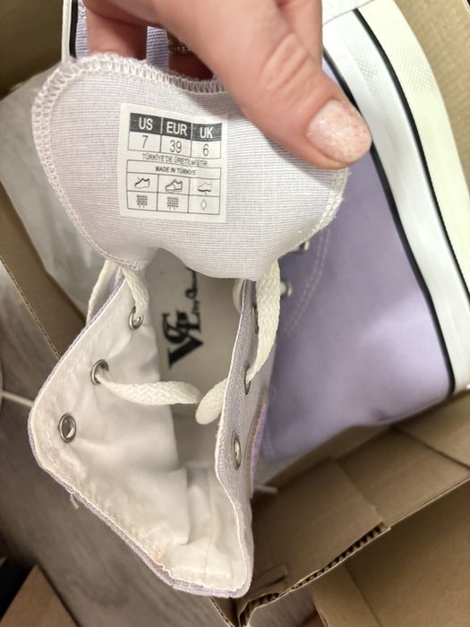 Bascheti noi - marimea 39