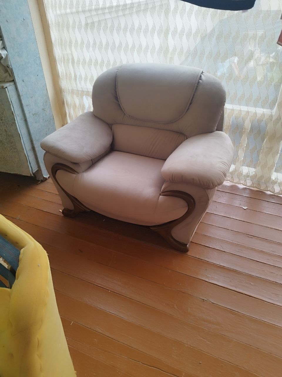 Remont Yumshoq mebel Divan kreslo istalgan dizayinda