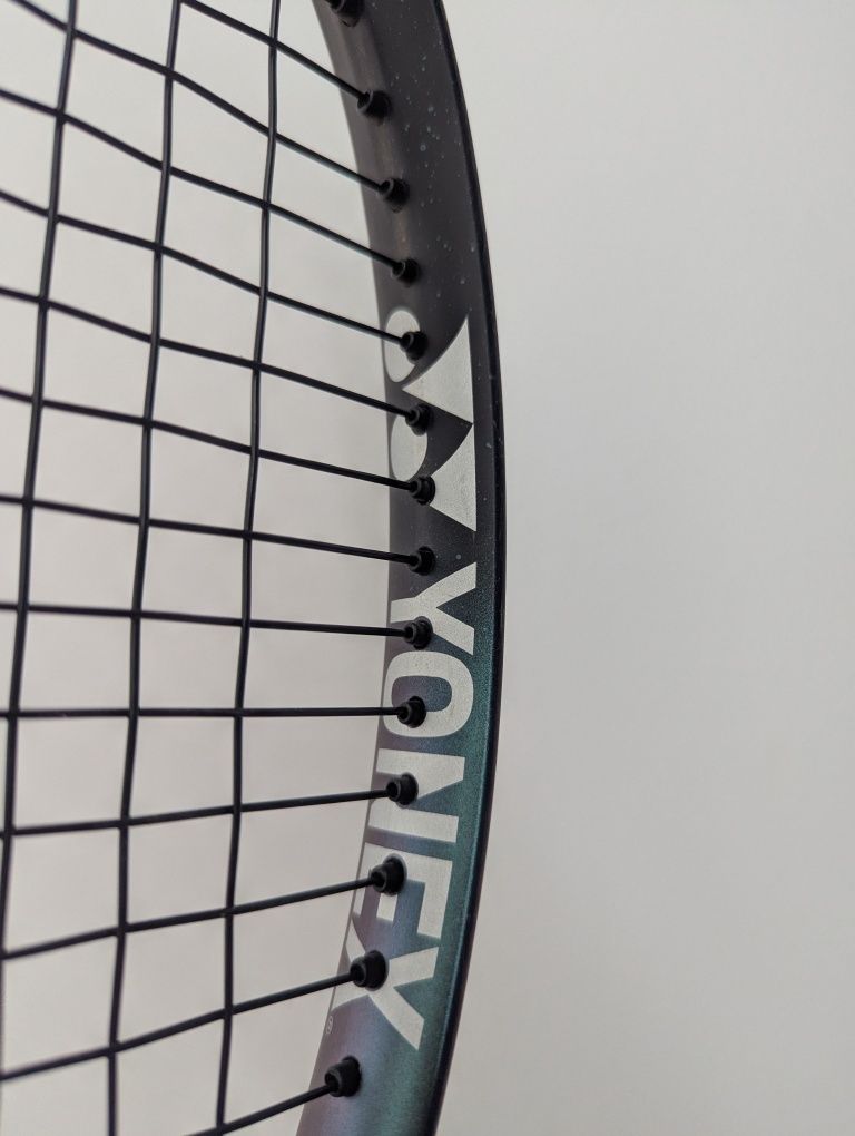 Yonex ezone 98..