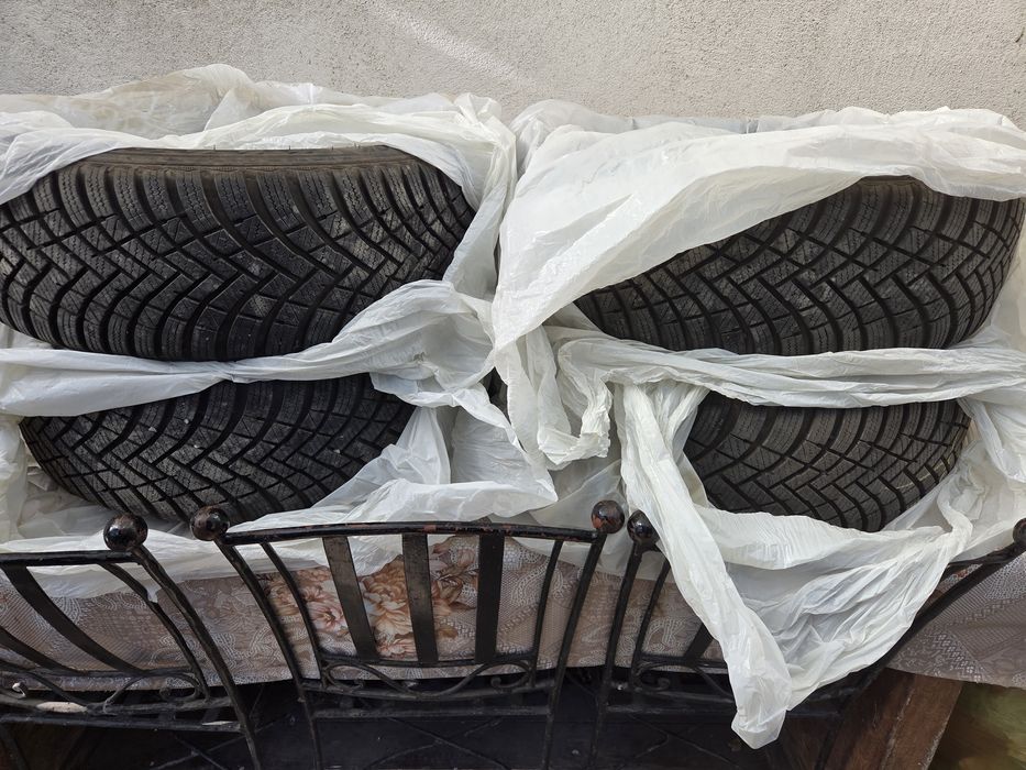 Set anvelope iarna 195/55/R16