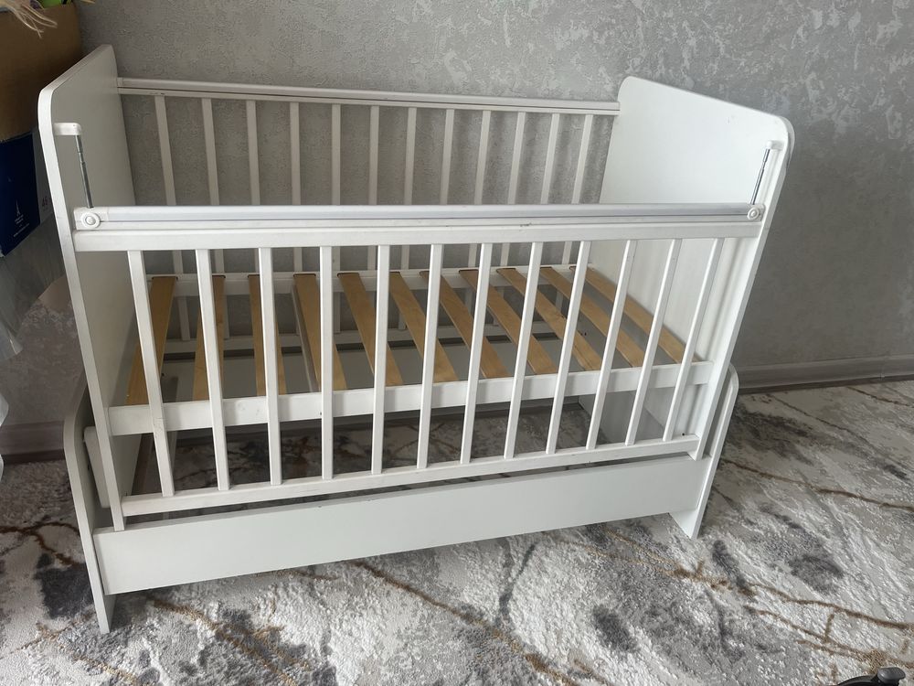 Манеж продам в хорошем состояние