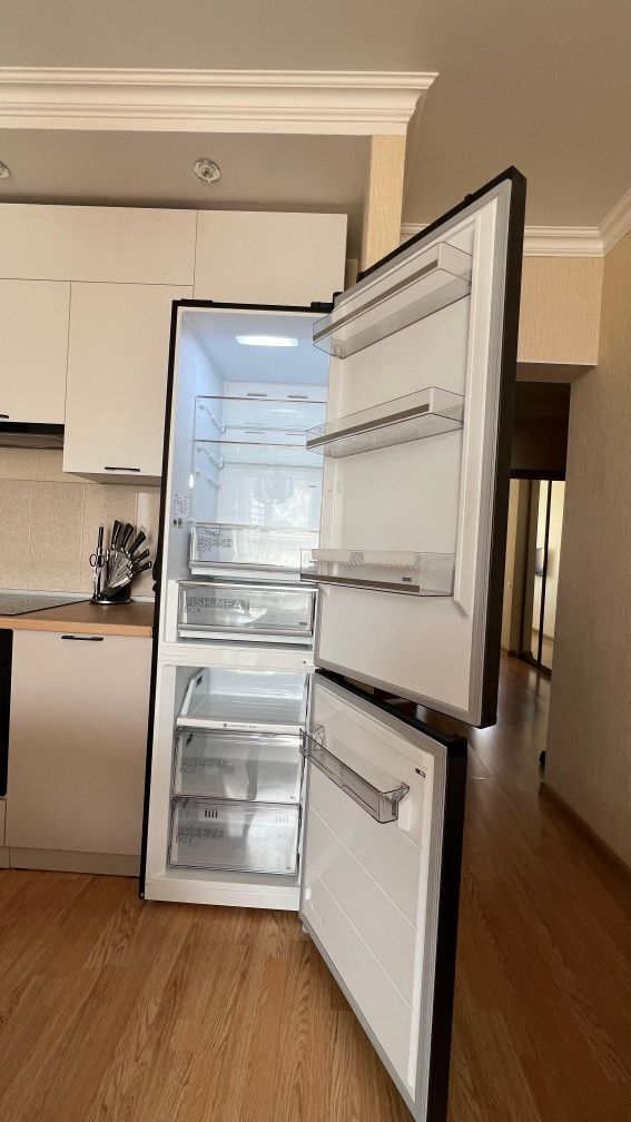 Холодильник Midea