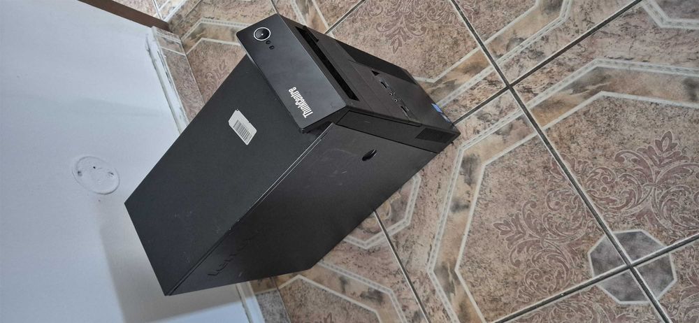 unitate pc Lenovo i5 4670 12gb ddr3 hdd500gb gtx 745 4gb video