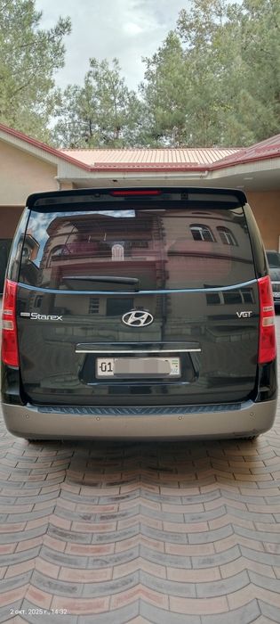 Hyundai Grand Starex