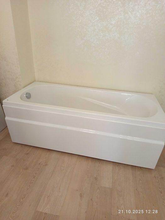 Акрилна вана за баня