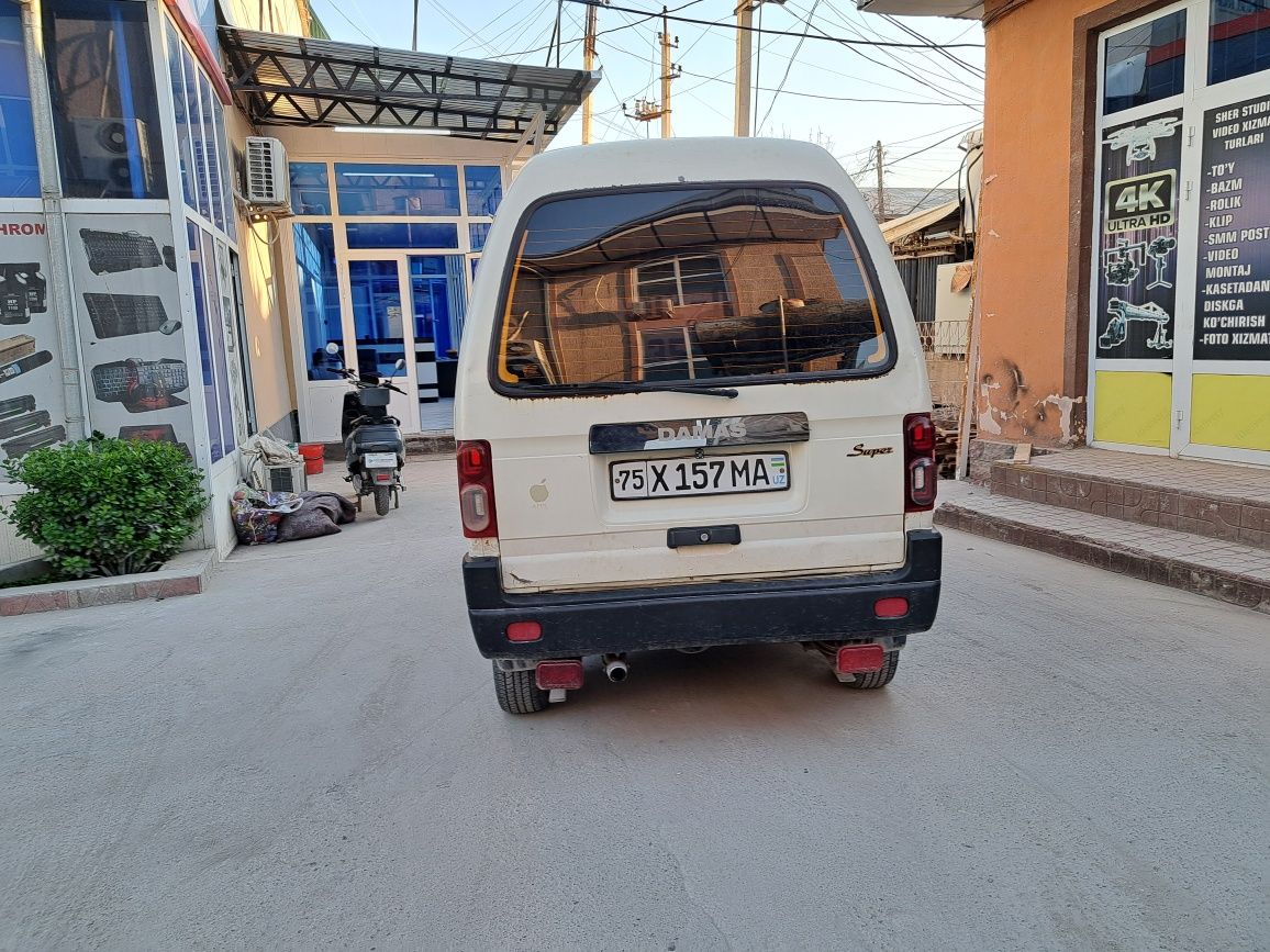 Damas holati urtacha. Metan quyilgan. 2014 yil. Probeg 201000