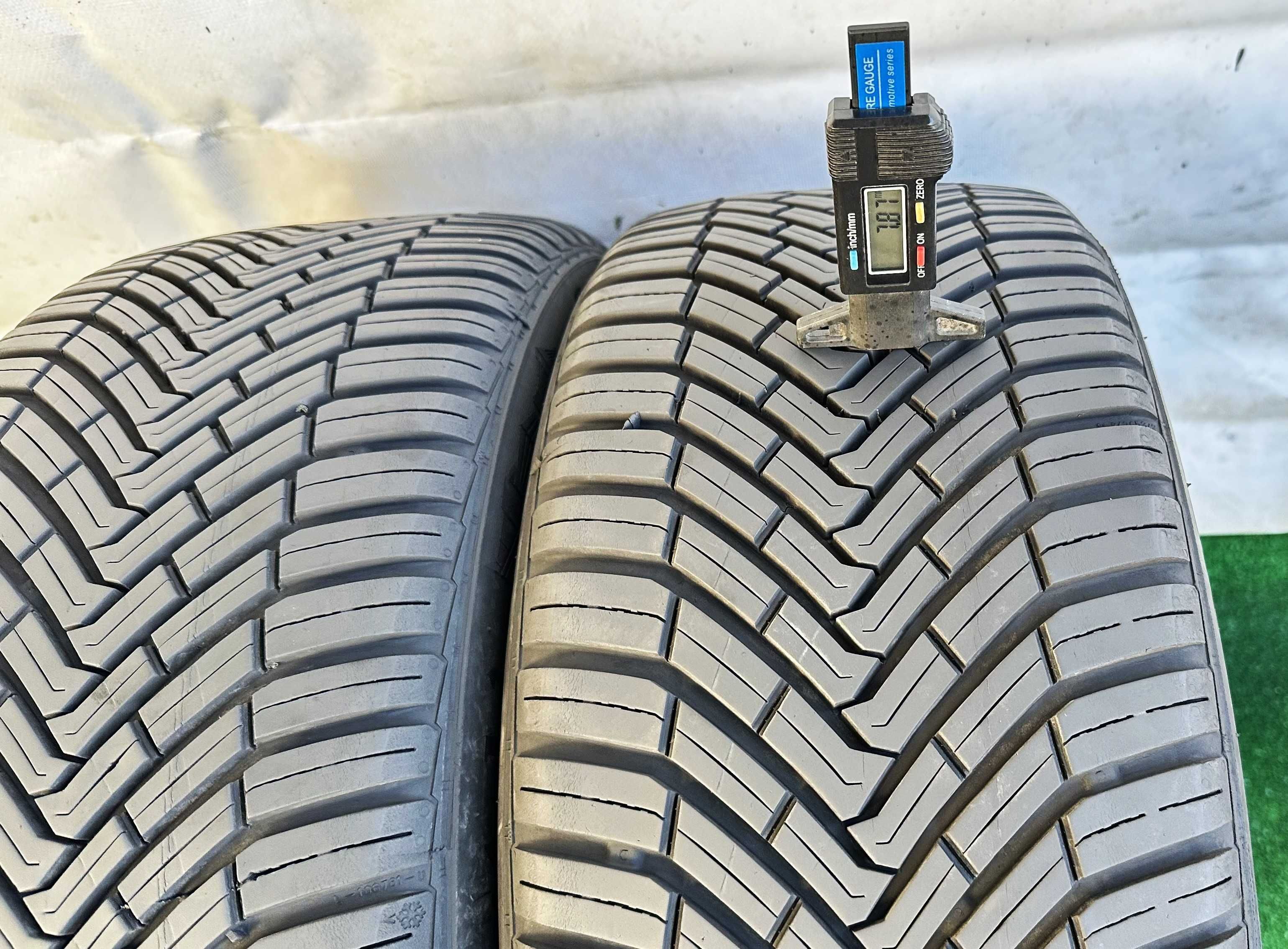 2бр 215/45r16 CONTINENTAL всесезони