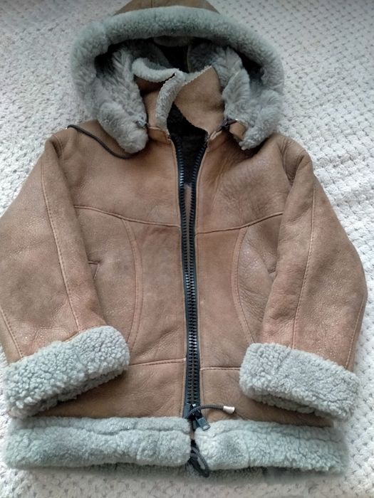 Продам детскую натуральную дублёнку