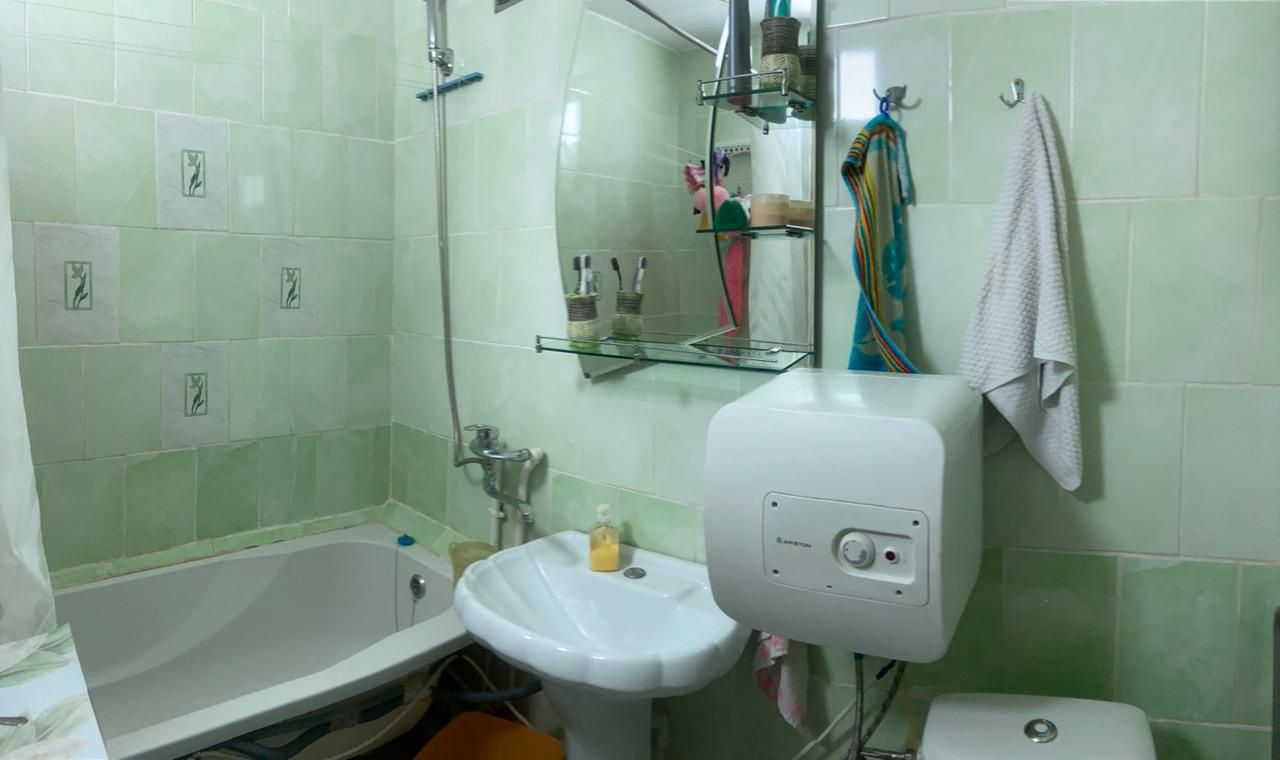 Продам четырёхкомнатную квартиру