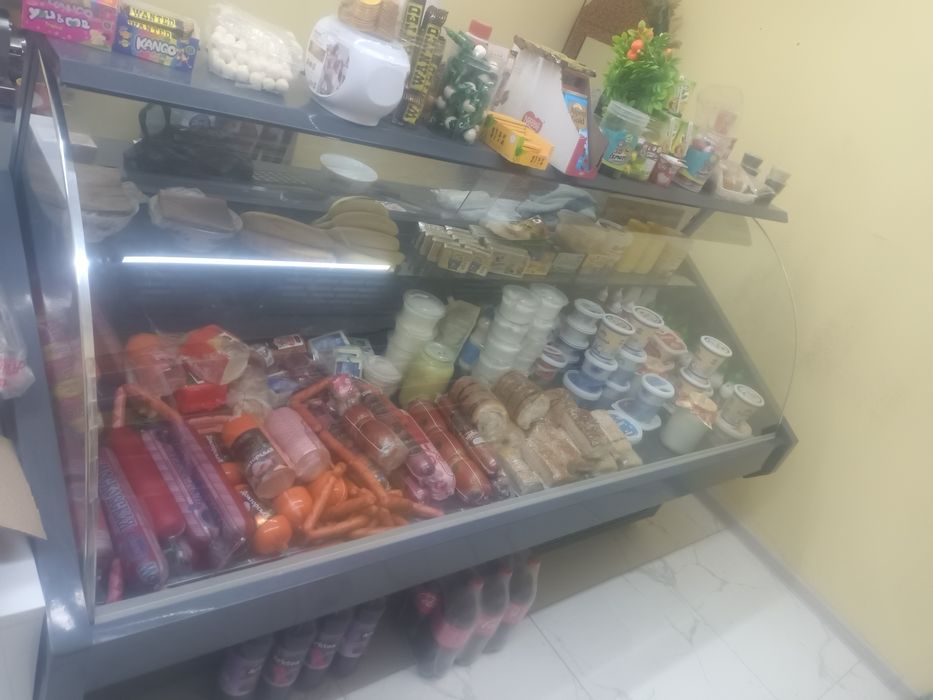 Витрина холодильник