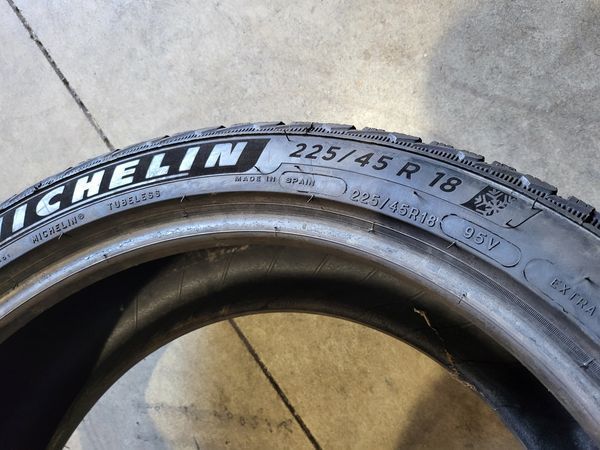 225/45/18 MICHELIN 2бр