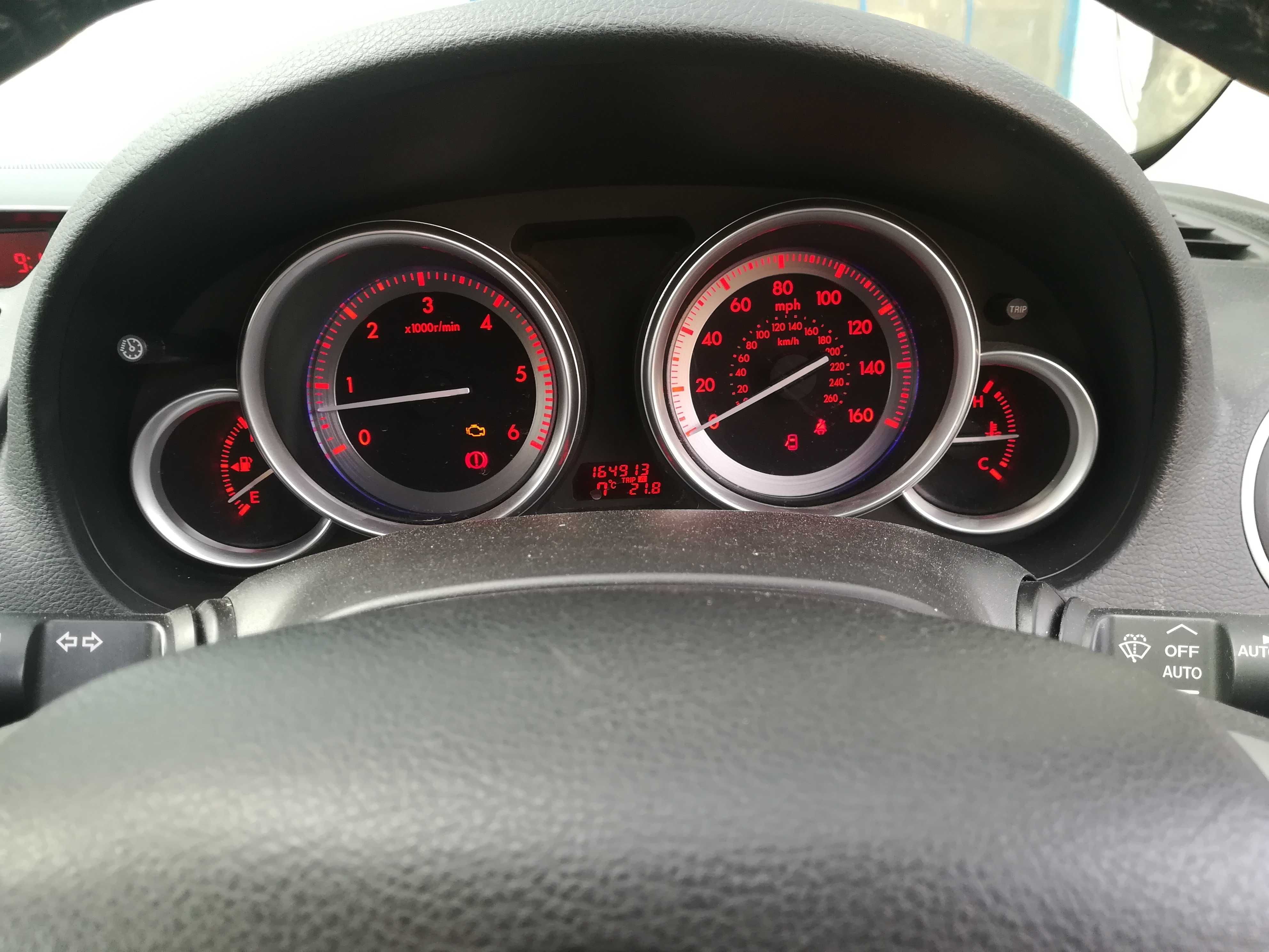 Mazda Мазда 6 2.0D табло километраж дисплей