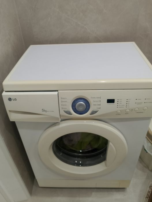 Продам стиральную машину LG в хорошем состоянии