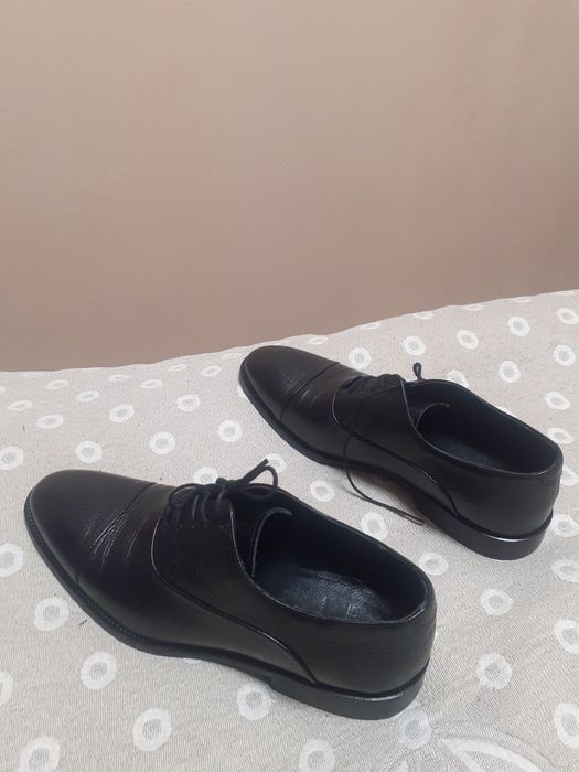 Продам мужские туфли 42р