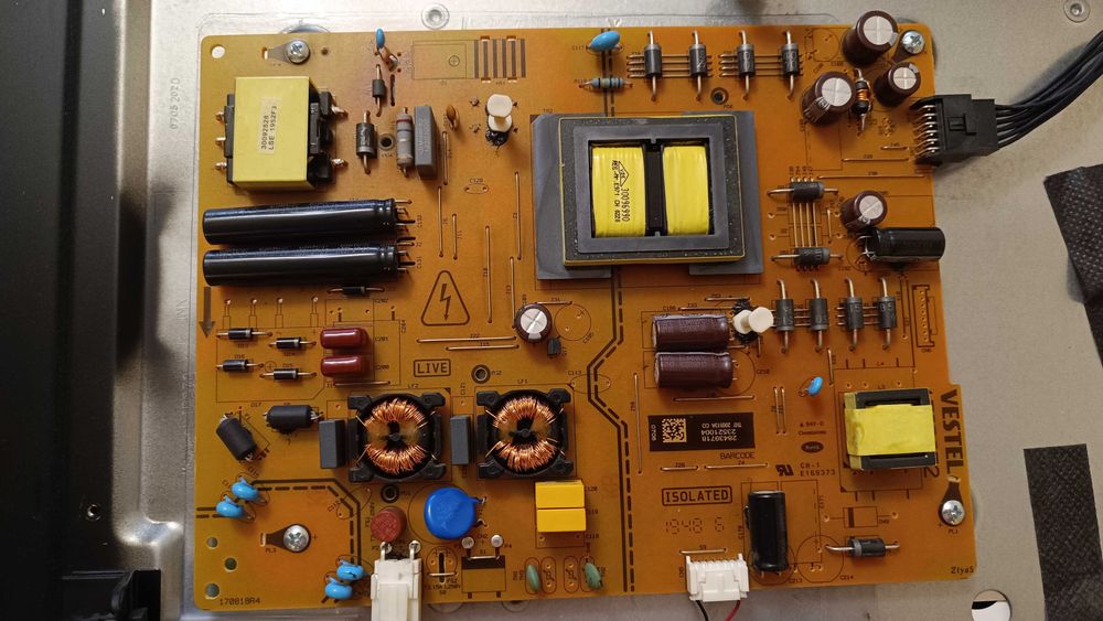 50 инчов телевизор за ремонт или на части