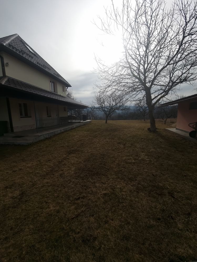 Cabana de inchiriat-Rășca /disponibila de 1 Mai si de Paște.