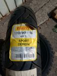 O anvelopa de spate NOUA Pirelli 120/90 R18 dot 4518