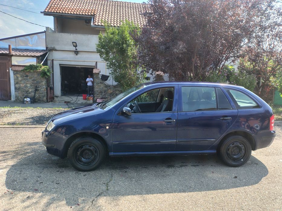 Vând Skoda Fabia combi 1.4 benzină an 2003.