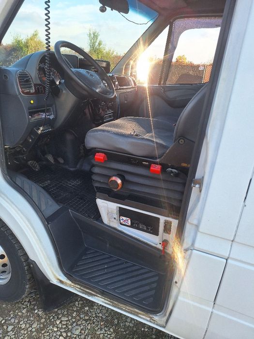Autoplatforma Mercedes Sprinter 2.2