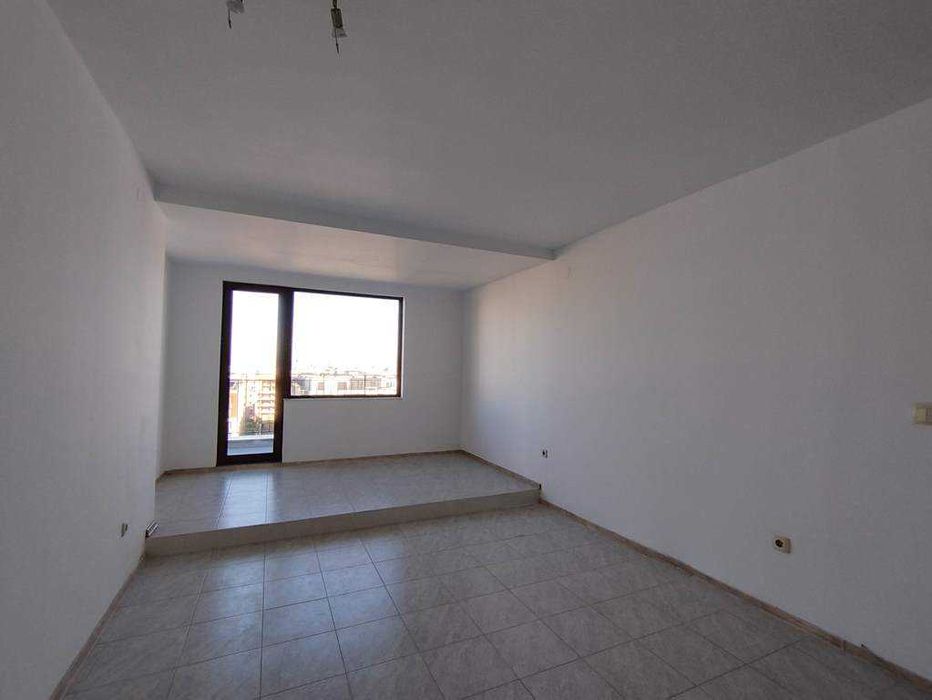 продавам 2-стаен апартамент в кв Малинова долина