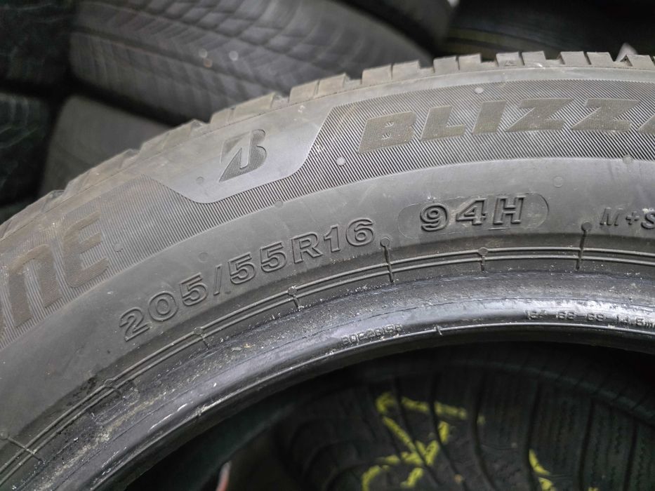 2бр Зимни гуми 205 55 16 - Bridgestone - DOT 2024