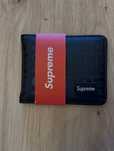 Supreme wallet - Портфейл