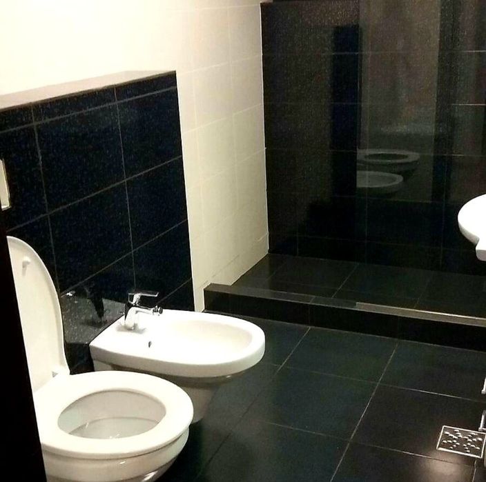 Inchiriez apartament Mamaia Nord, zona Alezzi 100m plajă. Termen lung