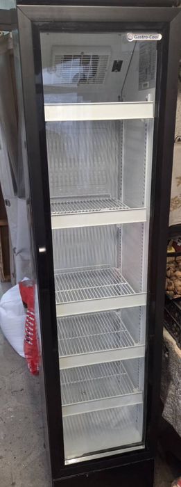 Хладилна слим витрина