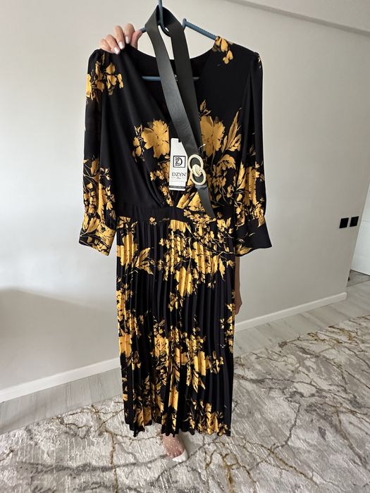 Платье женский . Новый