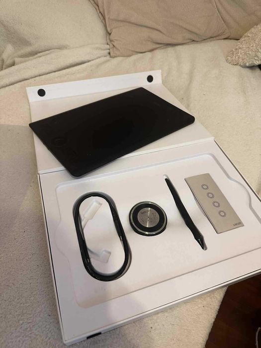 Графичен таблет Wacom Intuos Pro M