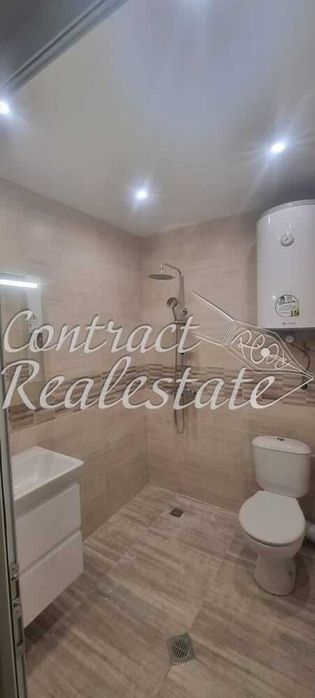 Дава се под наем Двустаен апартамент в Варна, Конфуто - 68 кв.м за 459 € - Снимка #2