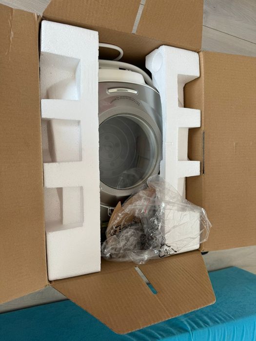 Vând Multicooker Tefal