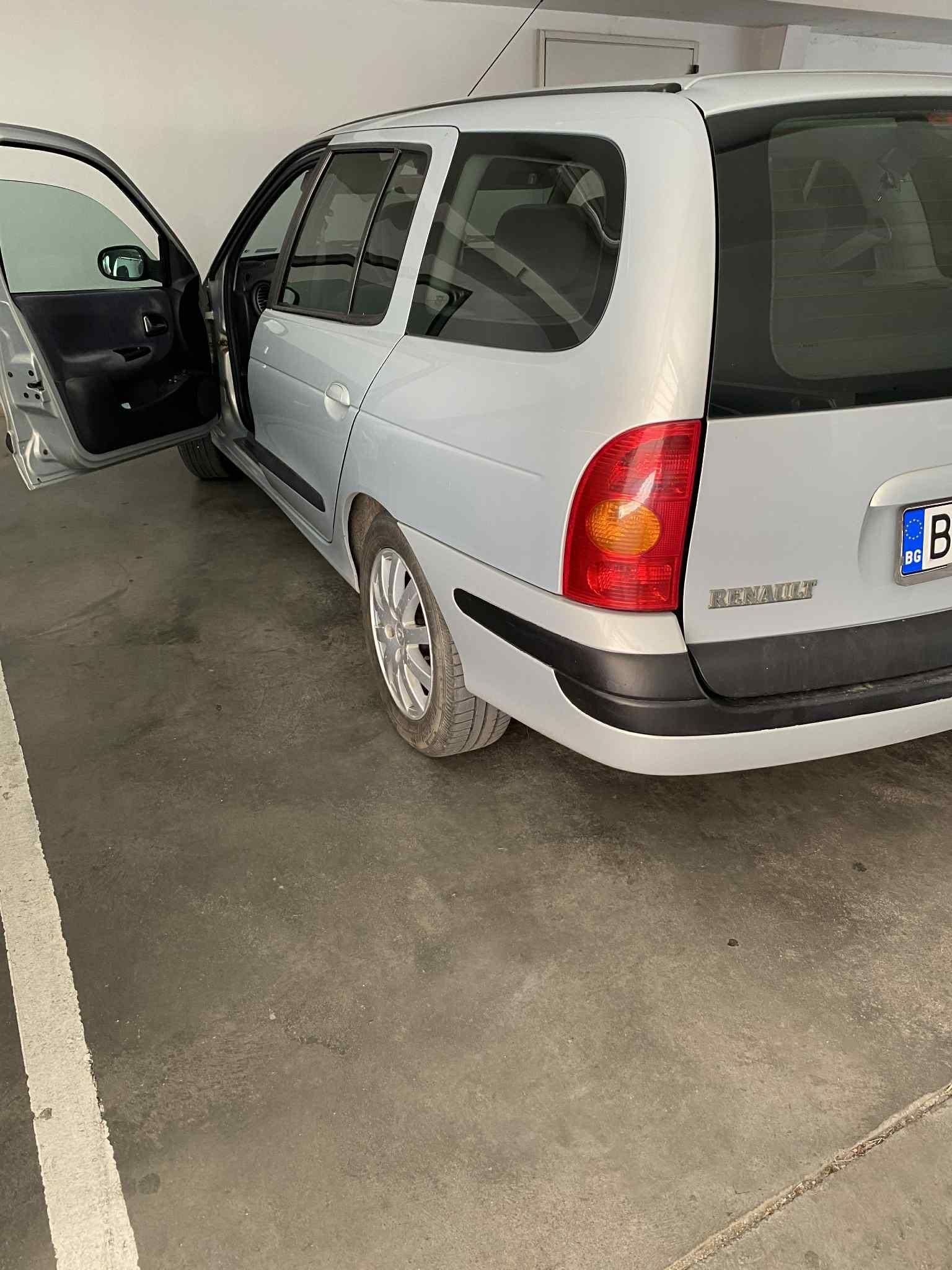 Автомобил Renault Megan