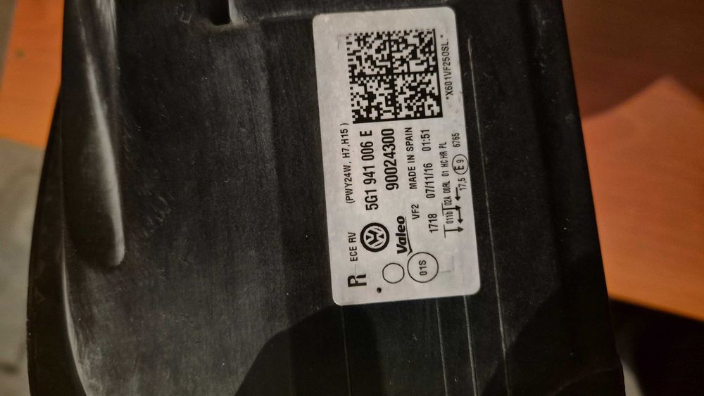 Оригинални фарове VW Golf 7 до 2017г.   ляв/десен Голф 7