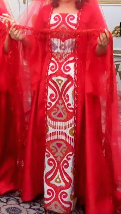 Qol mehnati, sarisi bn beriladi 1 marta kiylgan