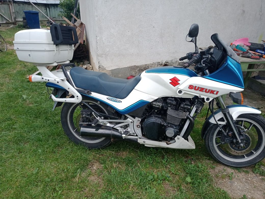 Suzuki GSX-ES 1983