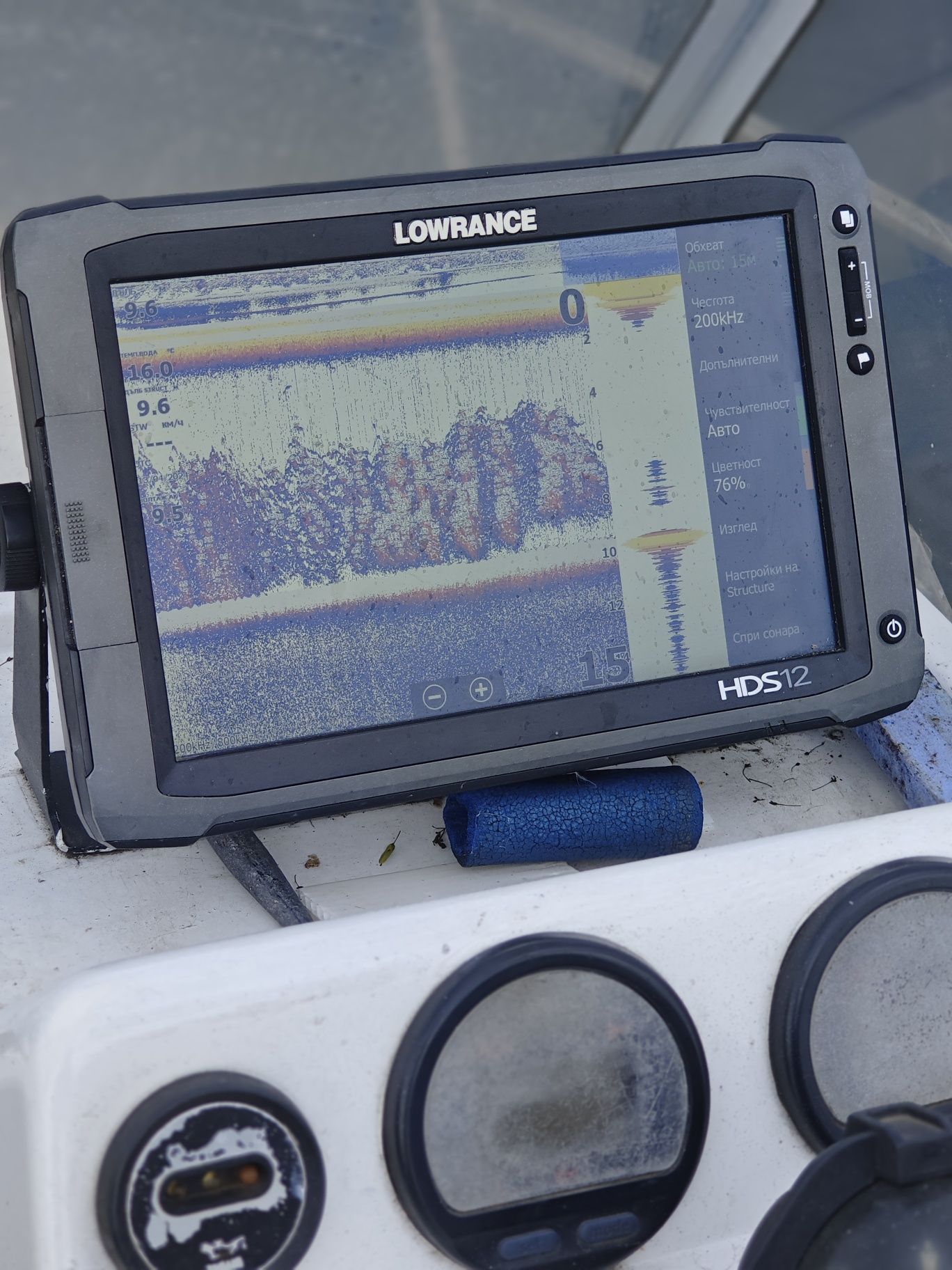 Сонар Lowrance HDS 12