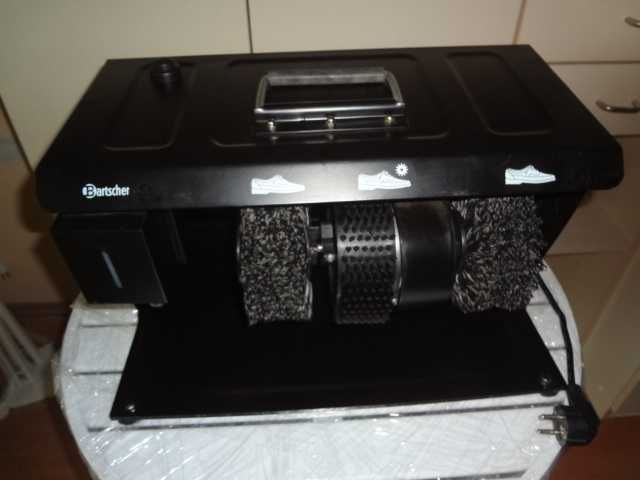 Нова немска машина за почистване на обувки