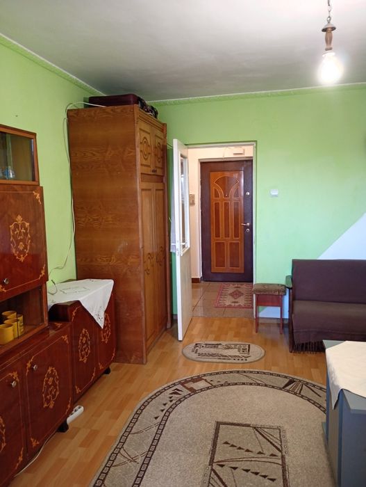 Garsoniera de închiriat