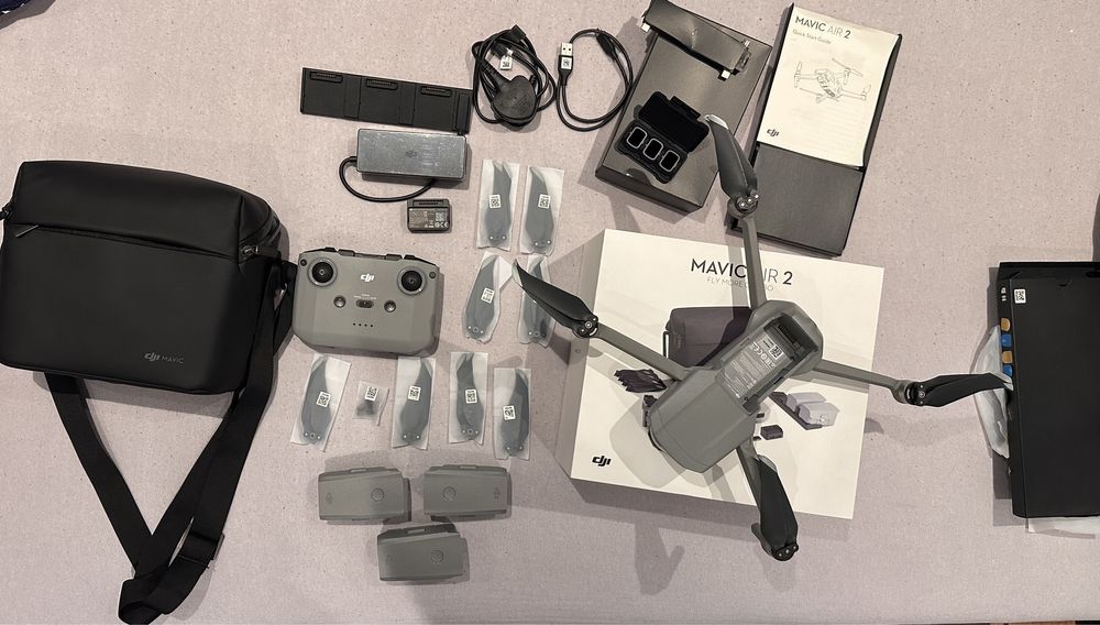 Drona DJI Mavic Air 2 Fly More Combo