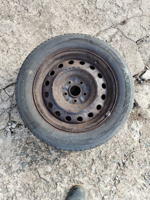 Продавам джанти 16 " 5х100 с гуми 205/60/16