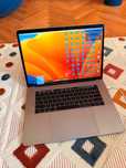 15" MacBook Pro 2017 2.9 i7 16GB RAM 512GB SSD